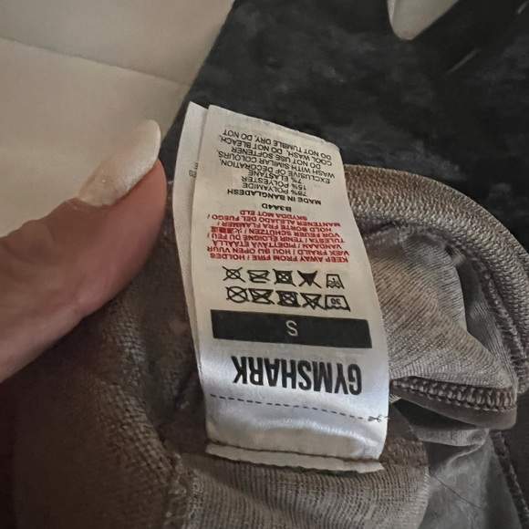 2 gymshark adapt camo bras - Picture 9 of 10